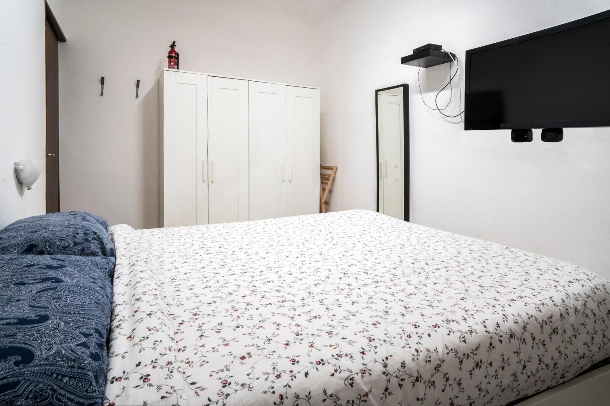 Houseingenoacenter Parking * Genua
