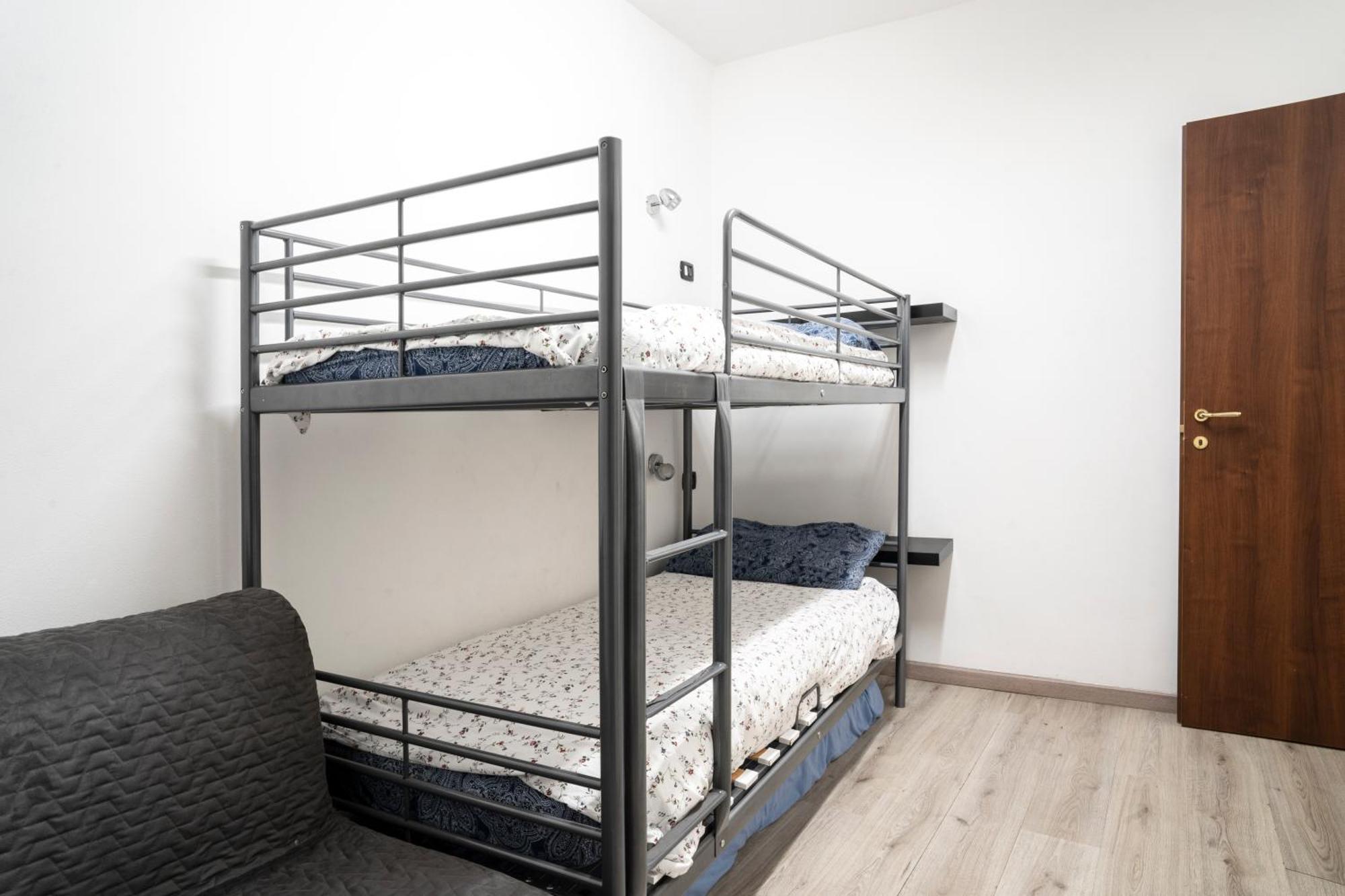 Houseingenoacenter Parking Appartement Genua